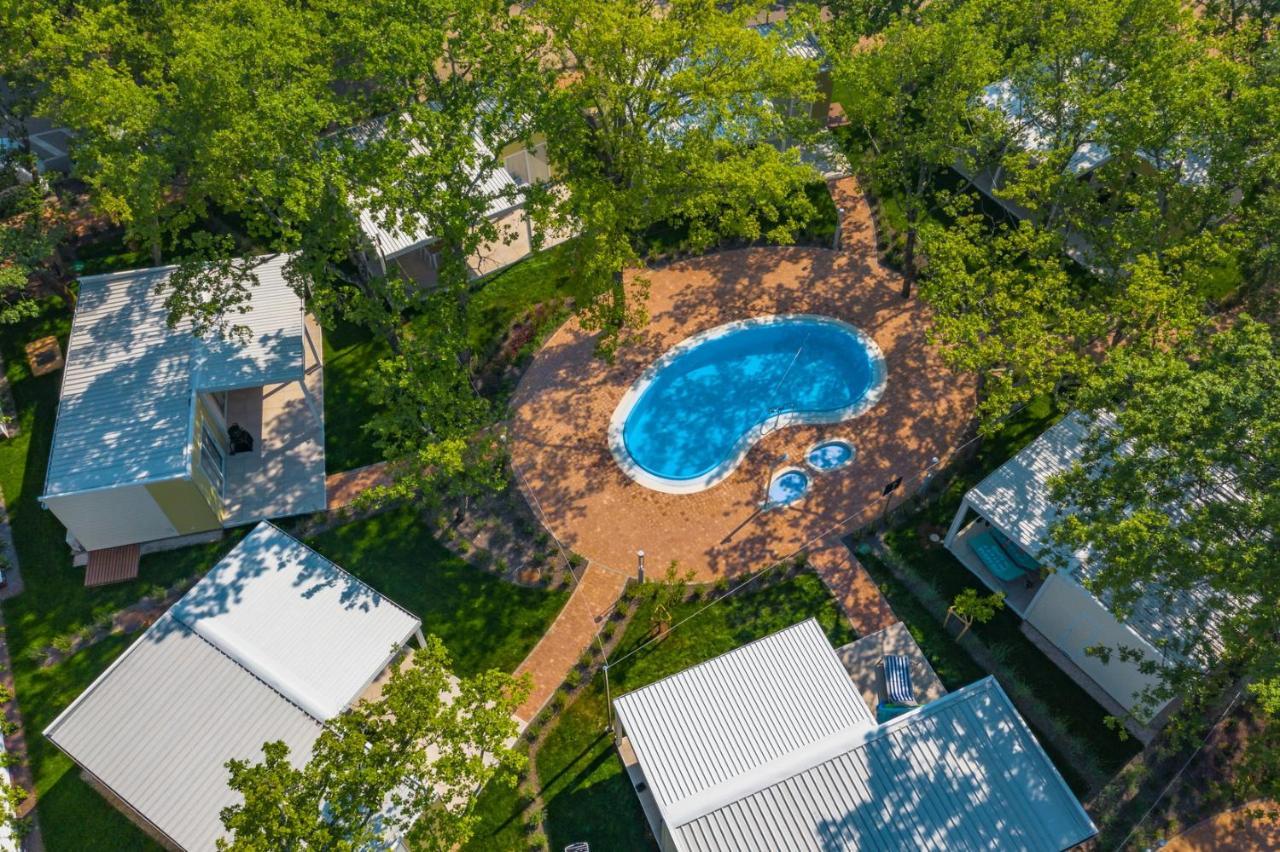 Camping Ulika Mobile Homes - Naturist 切瓦尔-波拉特 外观 照片
